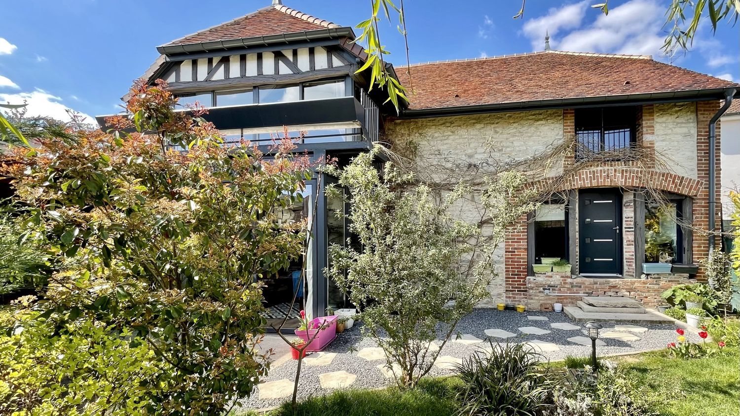 Maison à vendre, 221m², Bréviandes