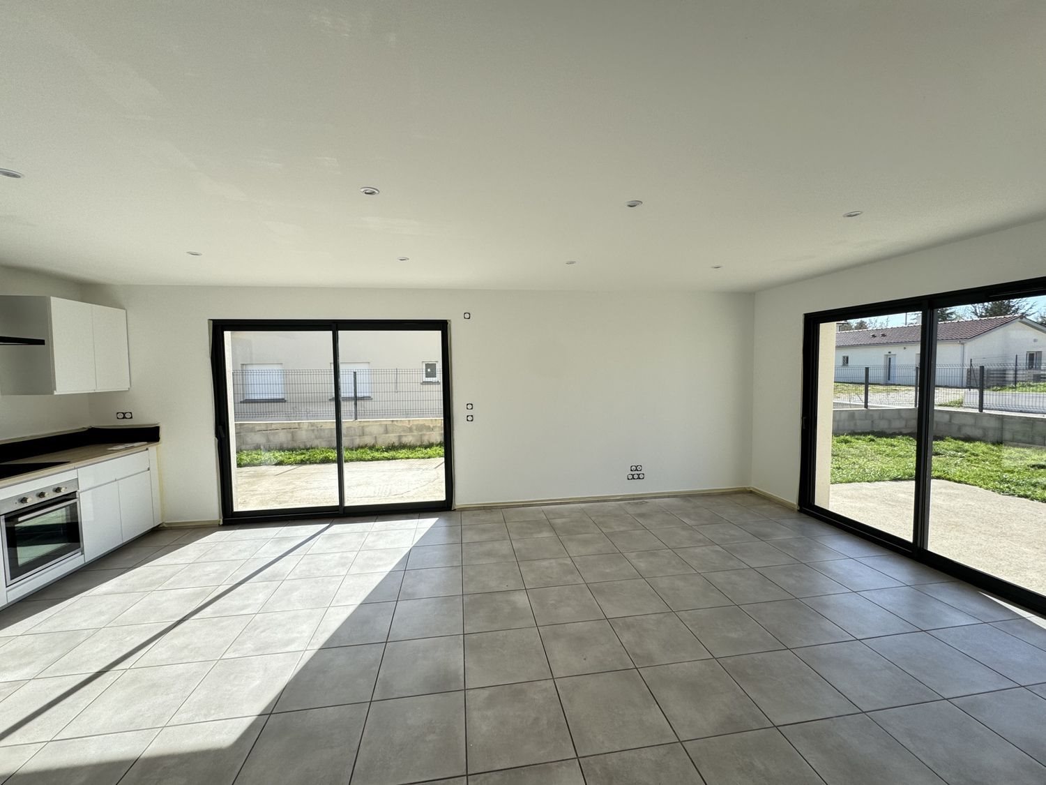 Maison à louer, 87m², Quintenas