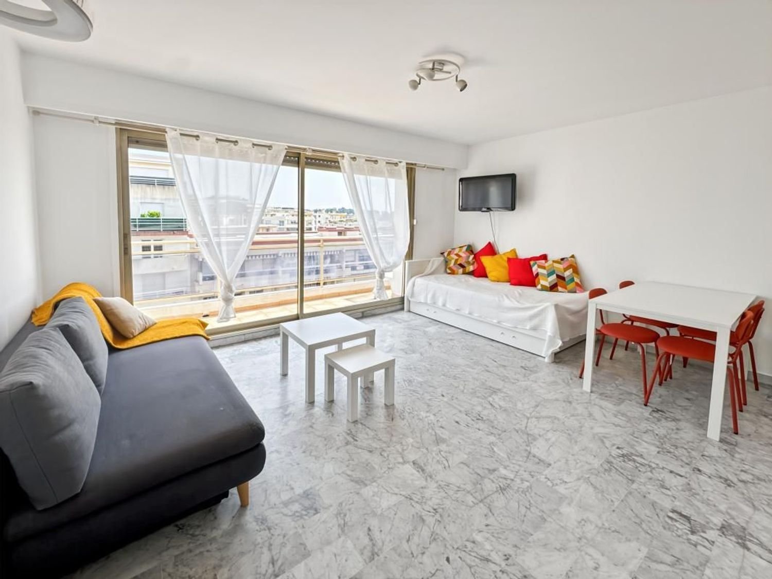 Appartement à louer, 27m², Antibes