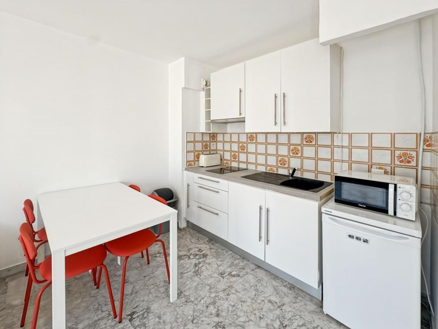 Appartement à louer, 27m², Antibes