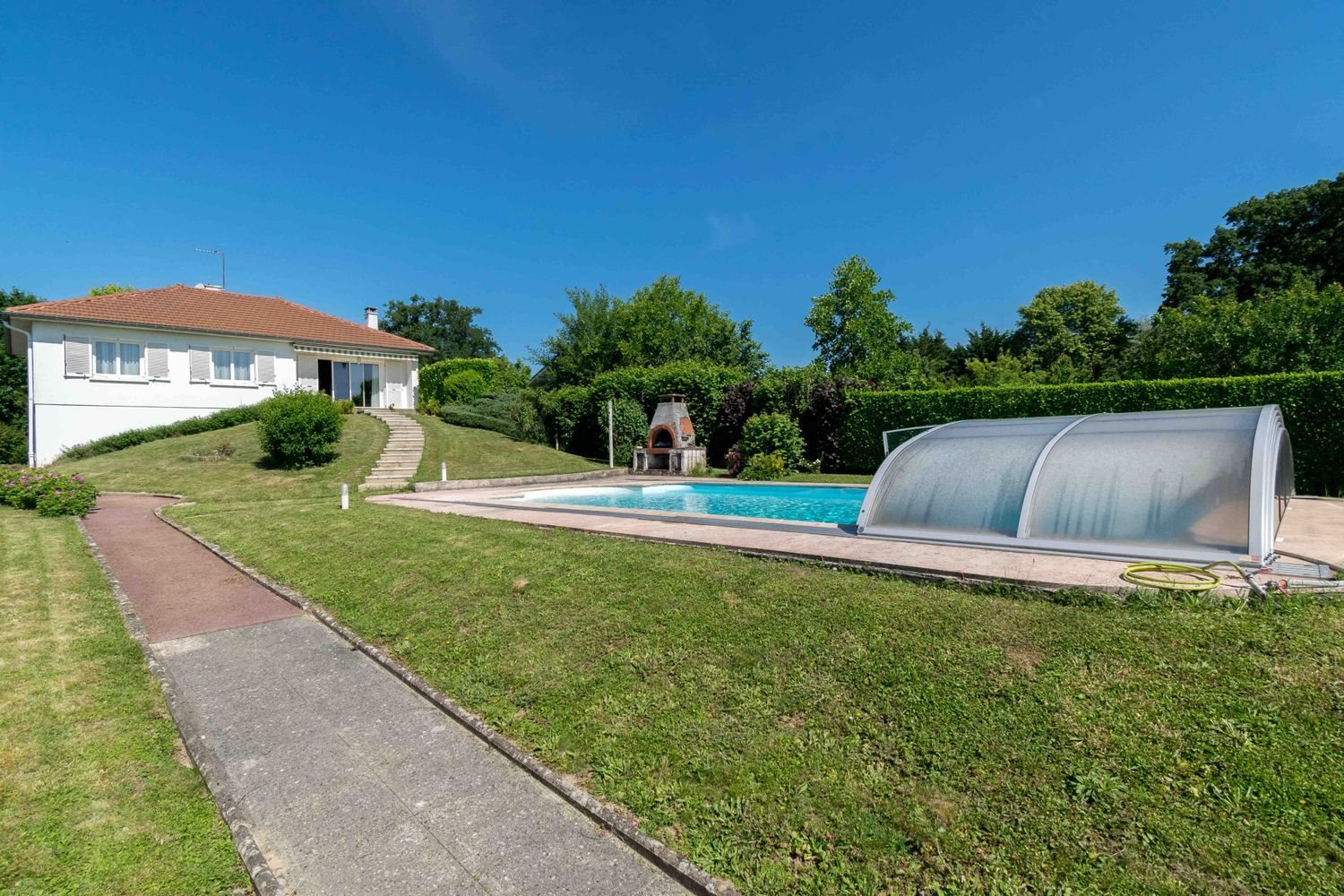 Maison à vendre, 167m², Mézériat