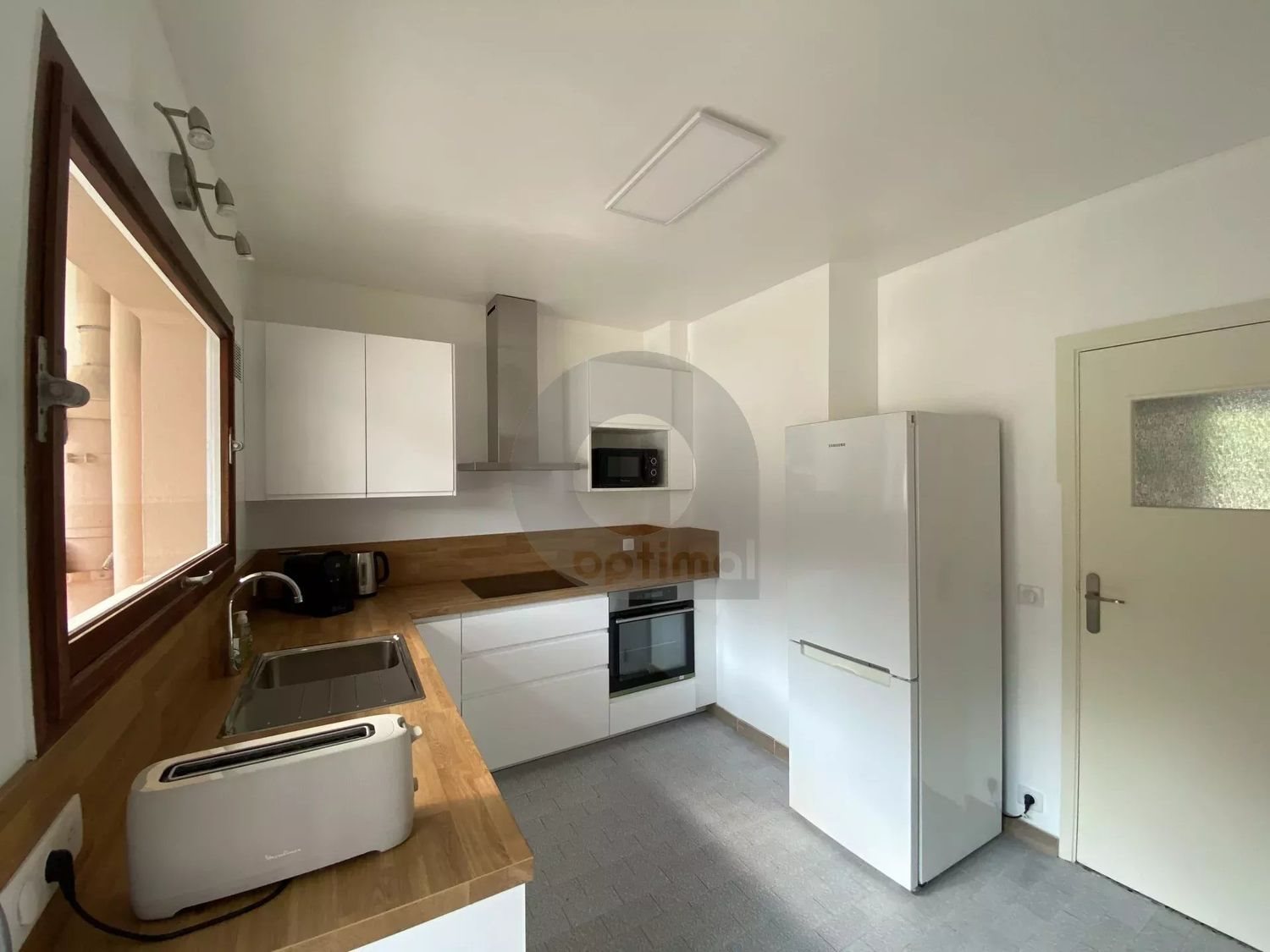 Appartement à louer, 68m², Menton