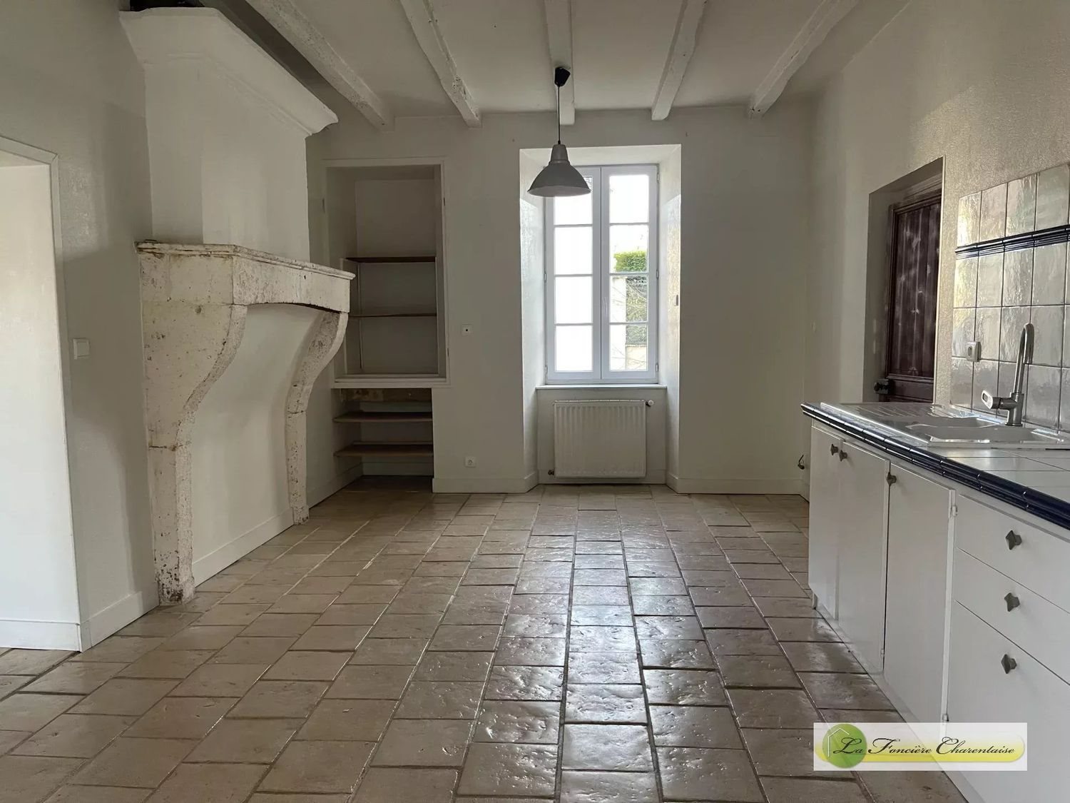 Maison à louer, 204m², Champniers