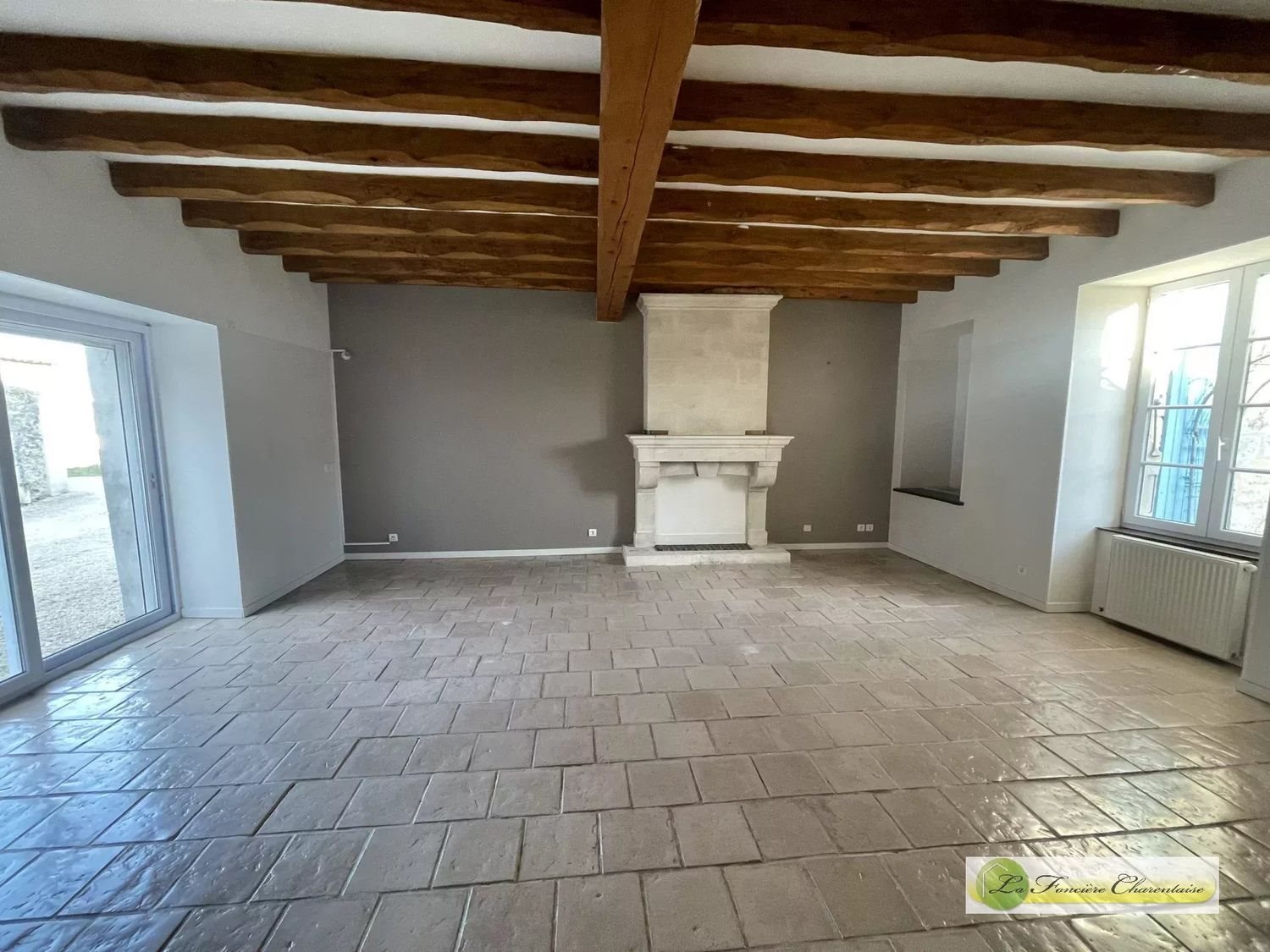 Maison à louer, 204m², Champniers