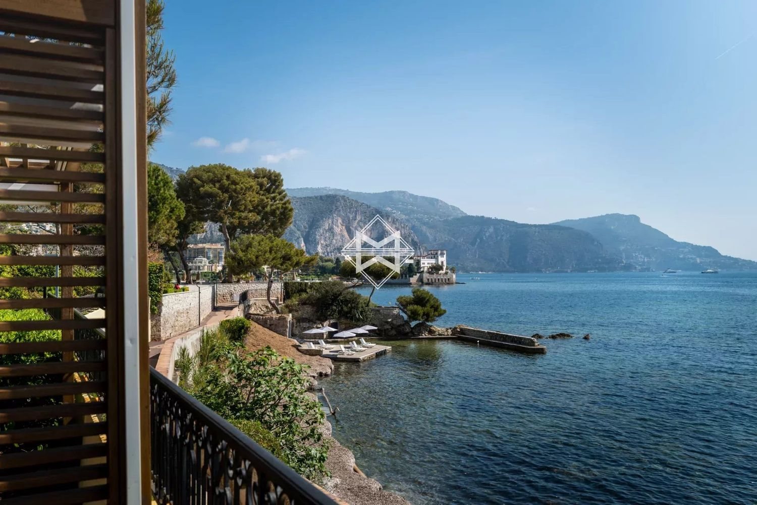 Maison à louer, 1150m², Saint-Jean-Cap-Ferrat