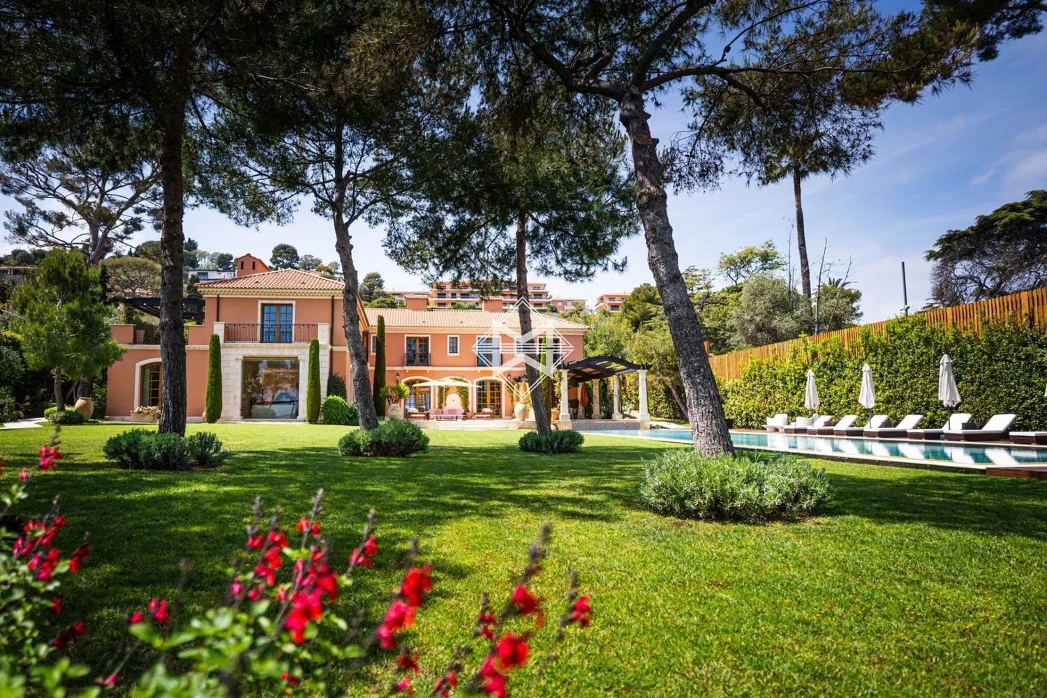 Maison à louer, 1150m², Saint-Jean-Cap-Ferrat