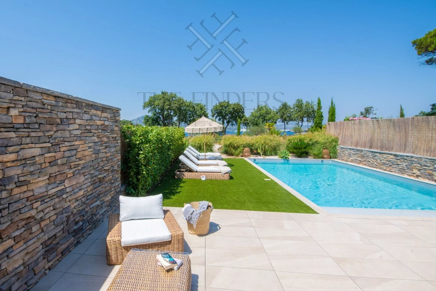 Maison à louer, 250m², Gassin