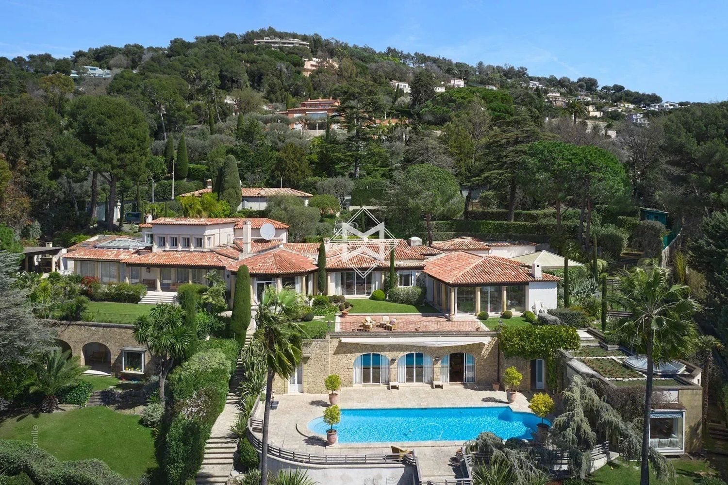 Maison à louer, 800m², Cannes