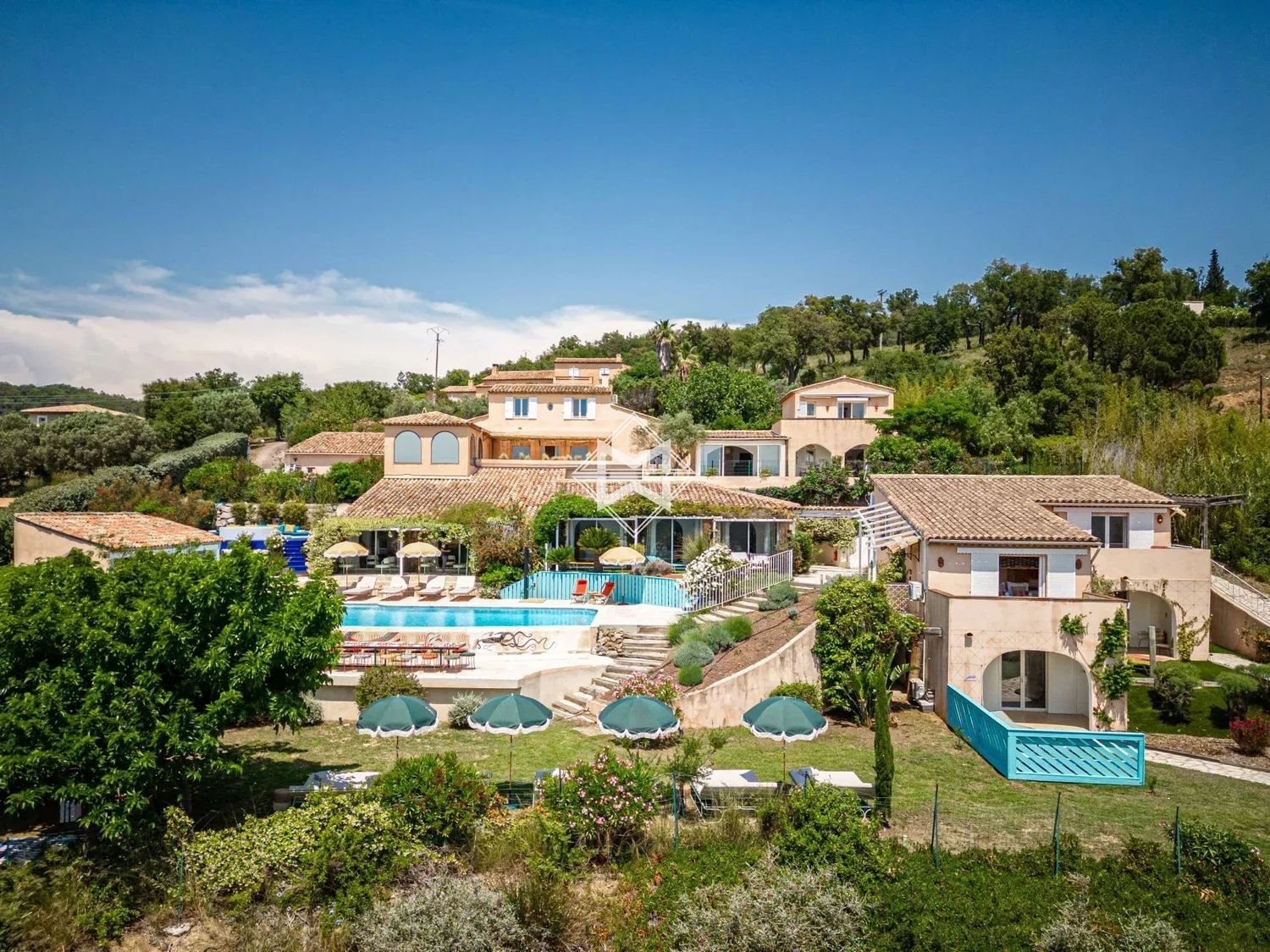 Maison à louer, 500m², Grimaud