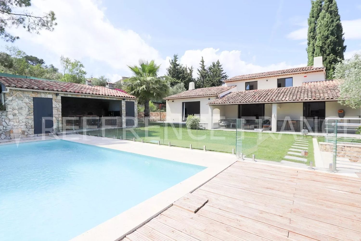 Maison à louer, 220m², Mougins