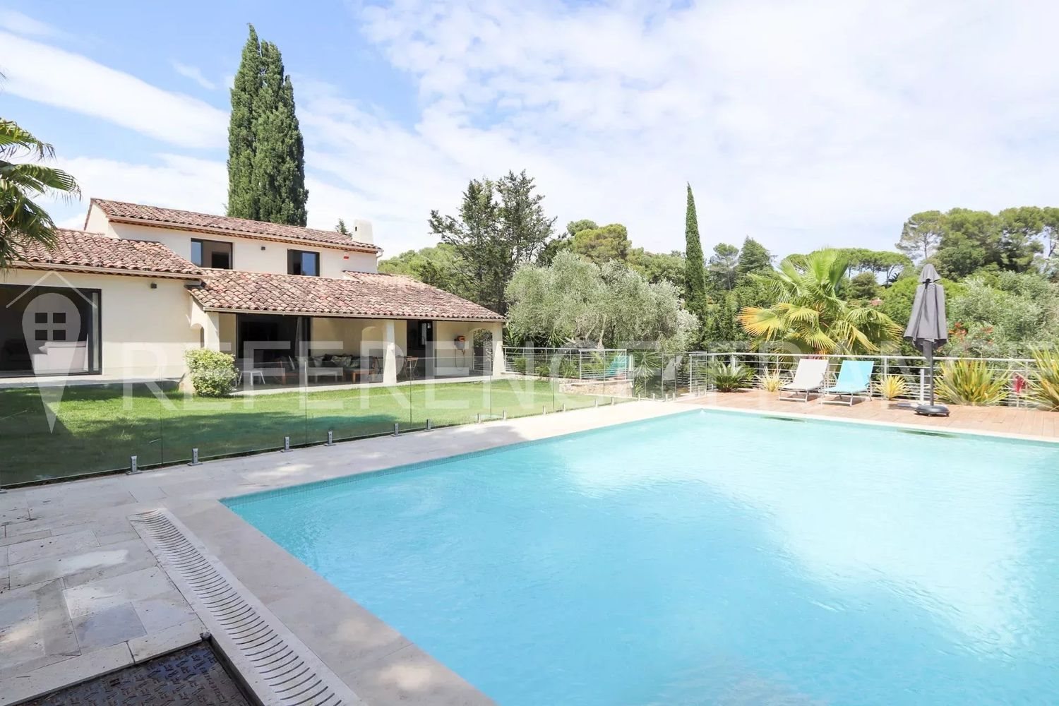 Maison à louer, 220m², Mougins