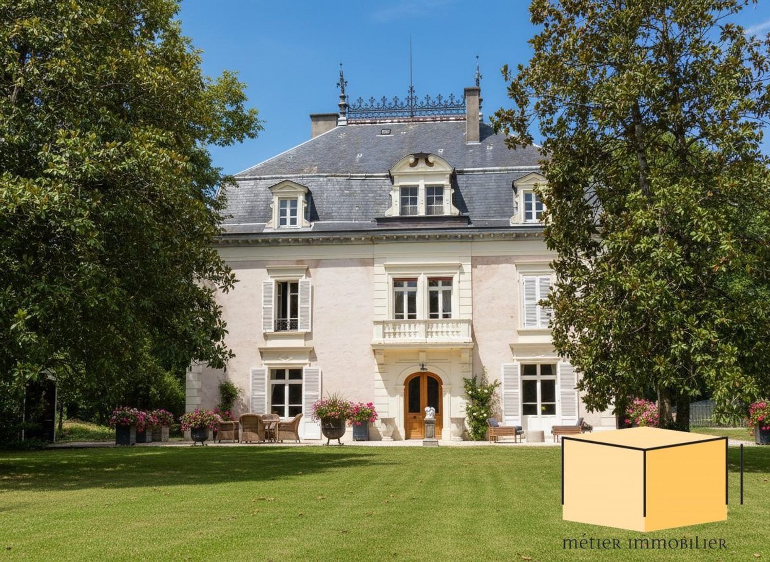 Maison à vendre, 466m², Massignieu-de-Rives
