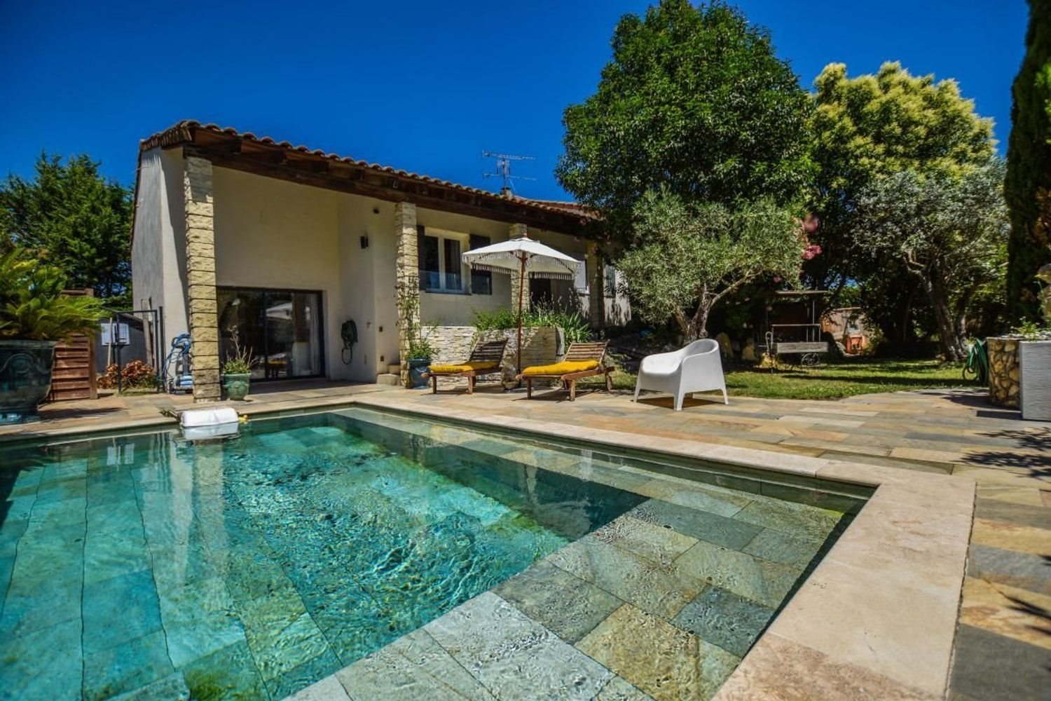 Maison à vendre, 147m², Rochefort-du-Gard
