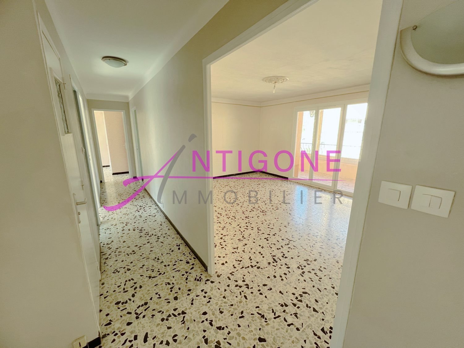 Appartement à vendre, 73m², Ollioules