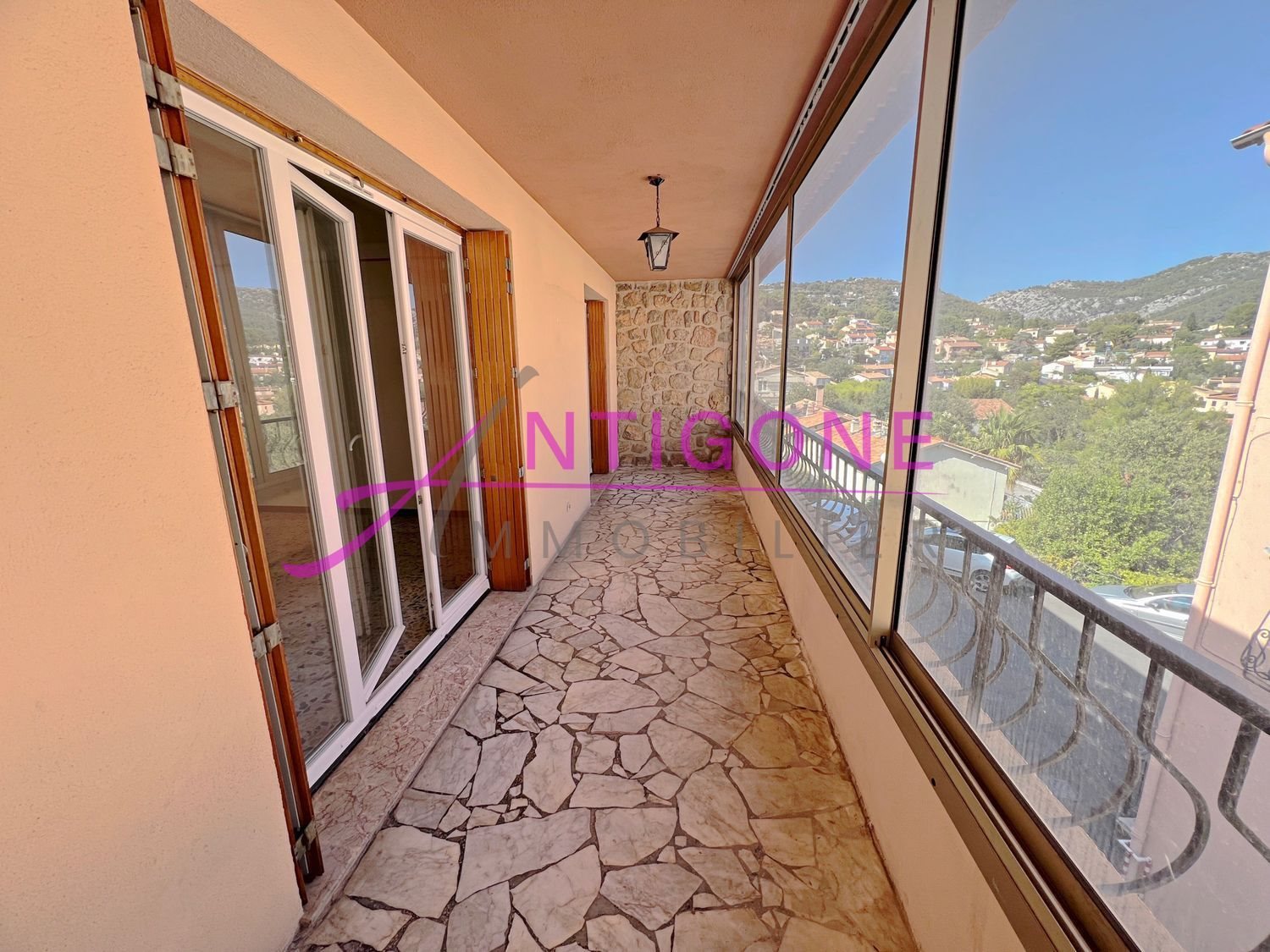 Appartement à vendre, 73m², Ollioules