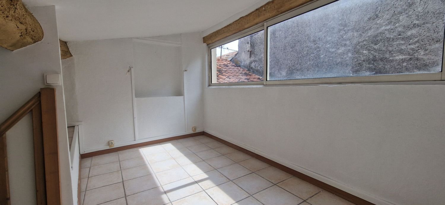 Appartement à louer, 33m², Trets