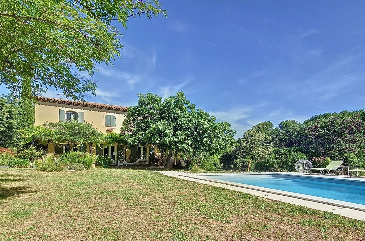 Maison à vendre, 270m², Mimet
