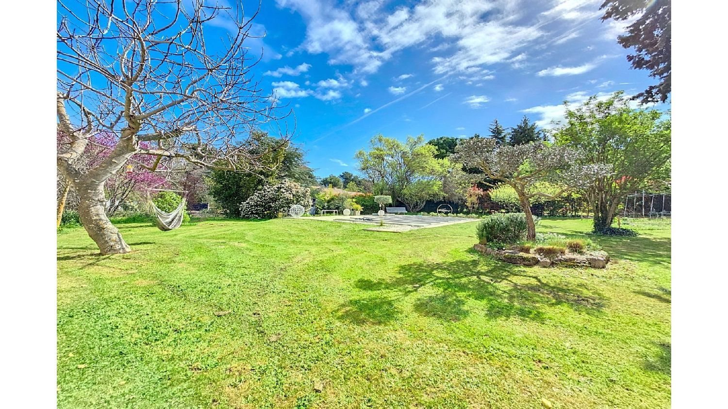 Maison à vendre, 270m², Mimet