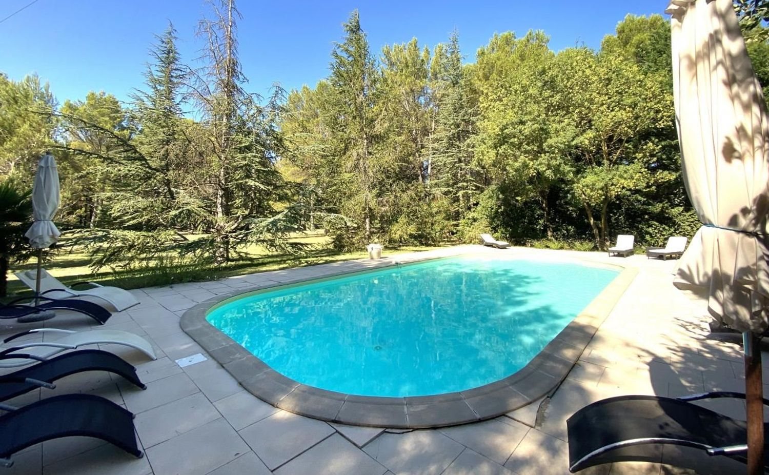 Maison à vendre, 528m², Entraigues-sur-la-Sorgue