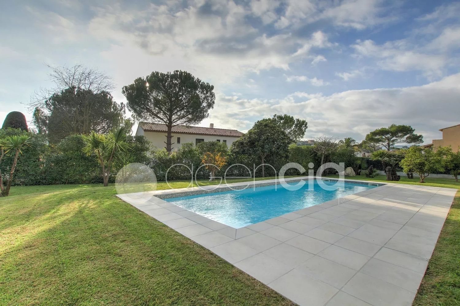 Maison à vendre, 130m², Grasse