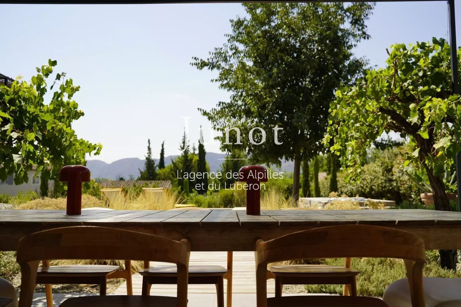 Maison à louer, 160m², Saint-Rémy-de-Provence