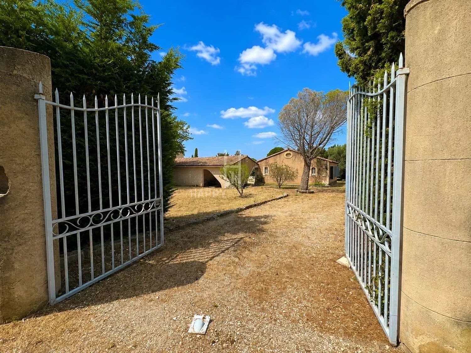 Maison à vendre, 120m², Mas-Blanc-des-Alpilles