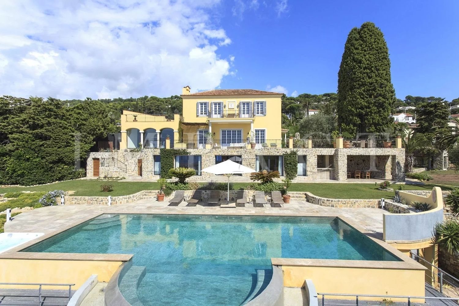 Maison à louer, 500m², Cannes
