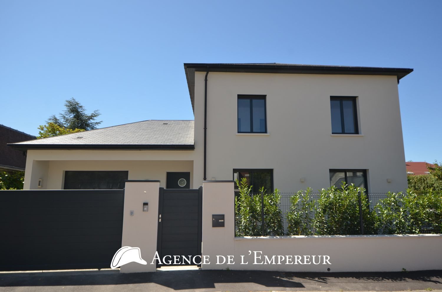 Maison à louer, 175m², Nanterre