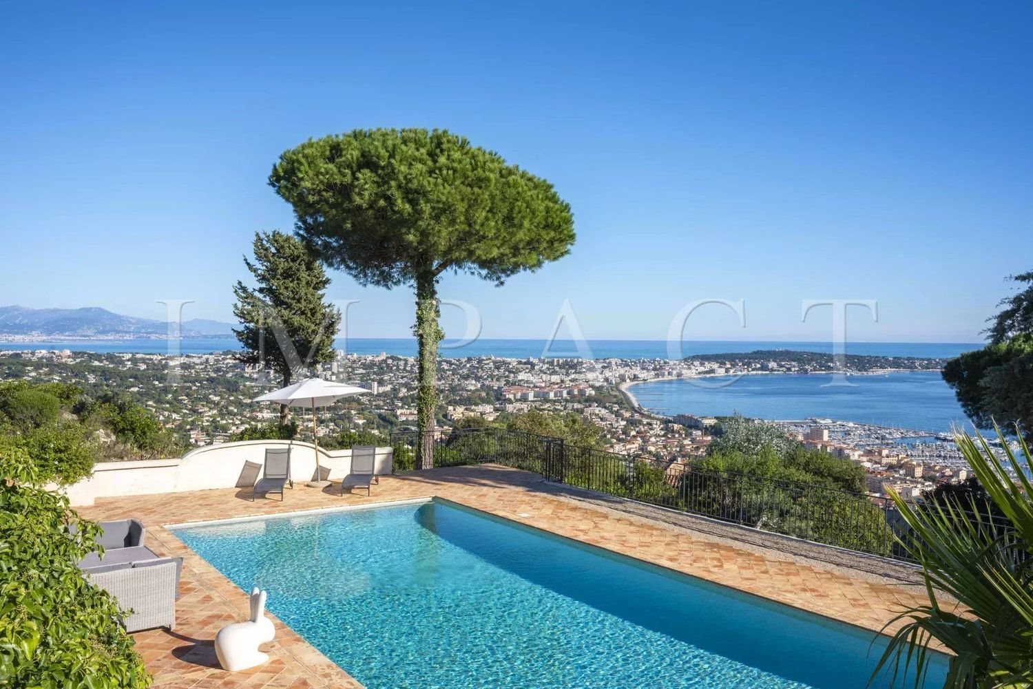 Maison à louer, 520m², Vallauris