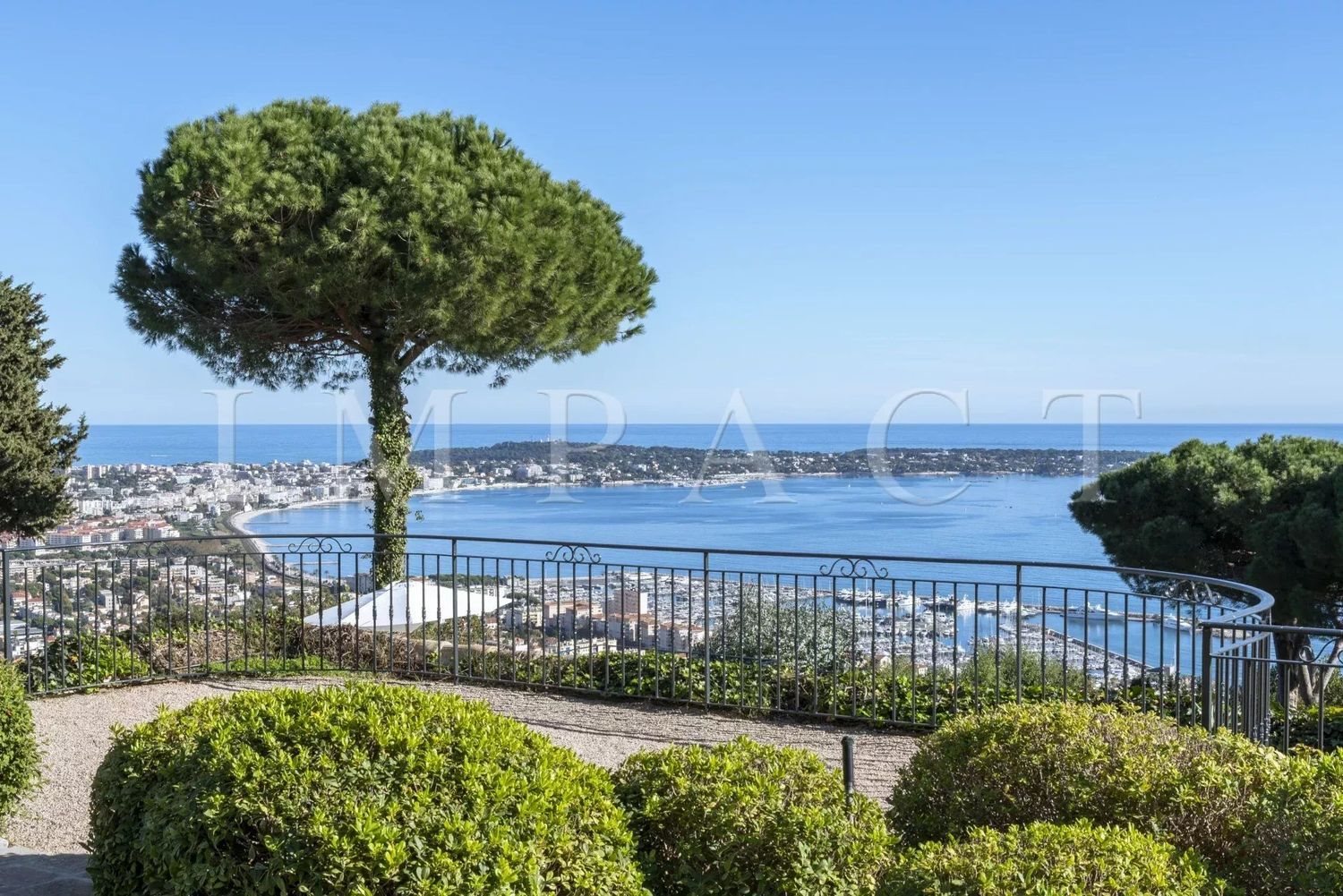 Maison à louer, 520m², Vallauris