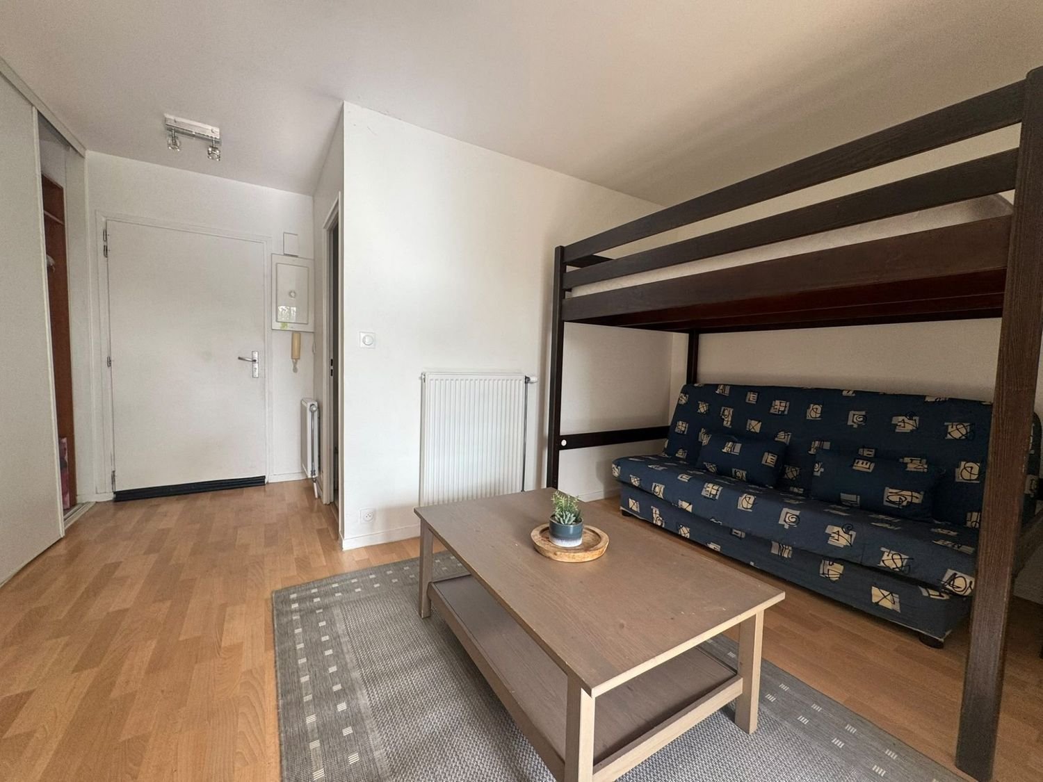 Appartement à louer, 30m², Cergy