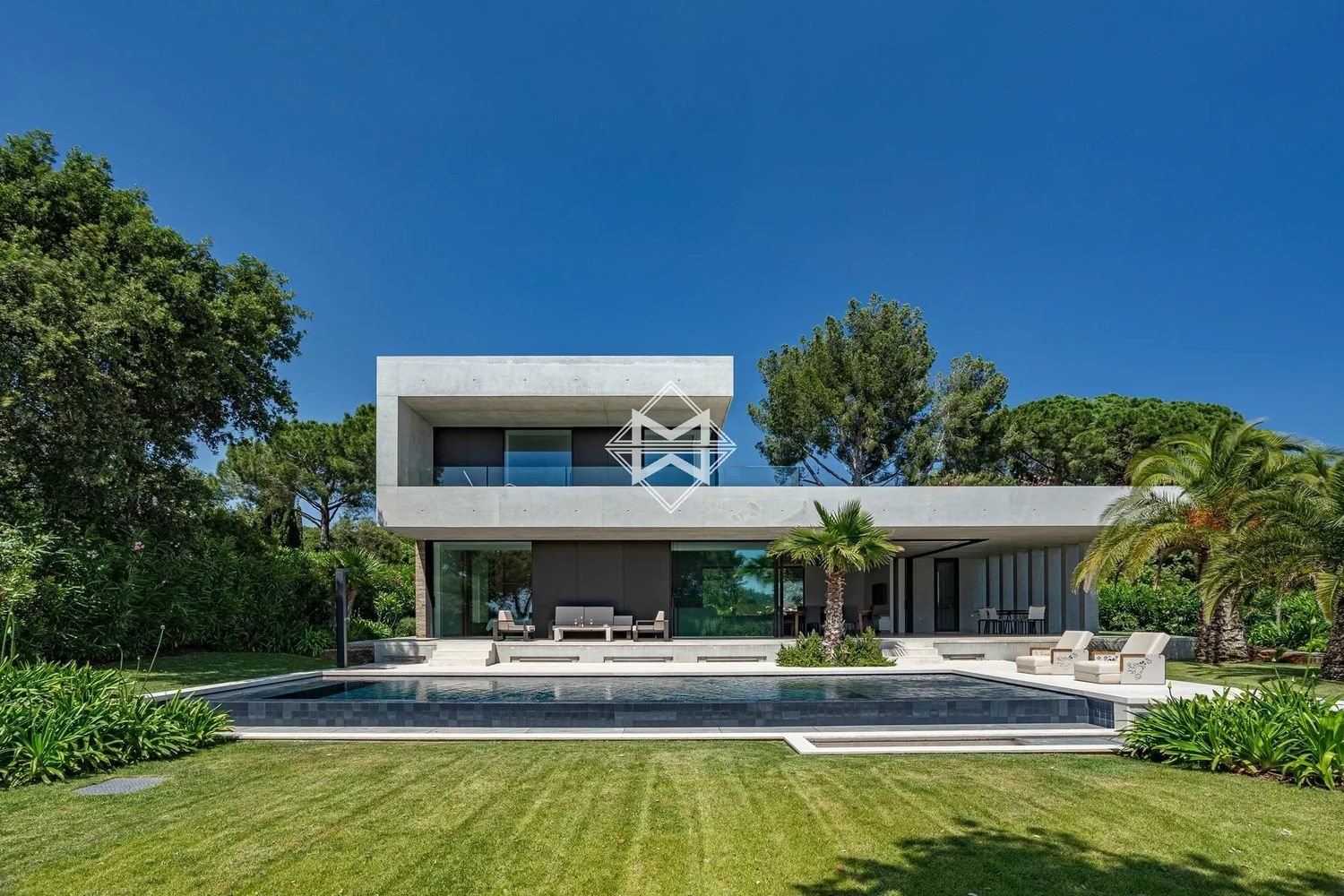 Maison à louer, 250m², La Croix-Valmer