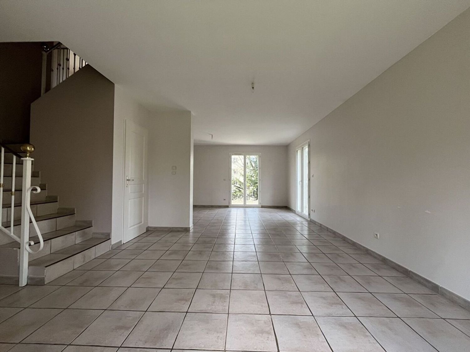 Maison à louer, 125m², Fontaines-Saint-Martin