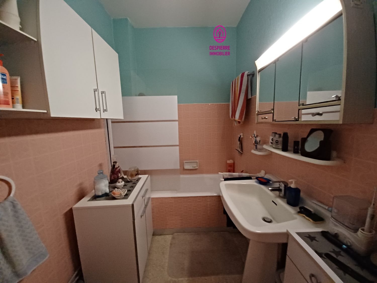 Appartement à vendre, 57m², Roussillon