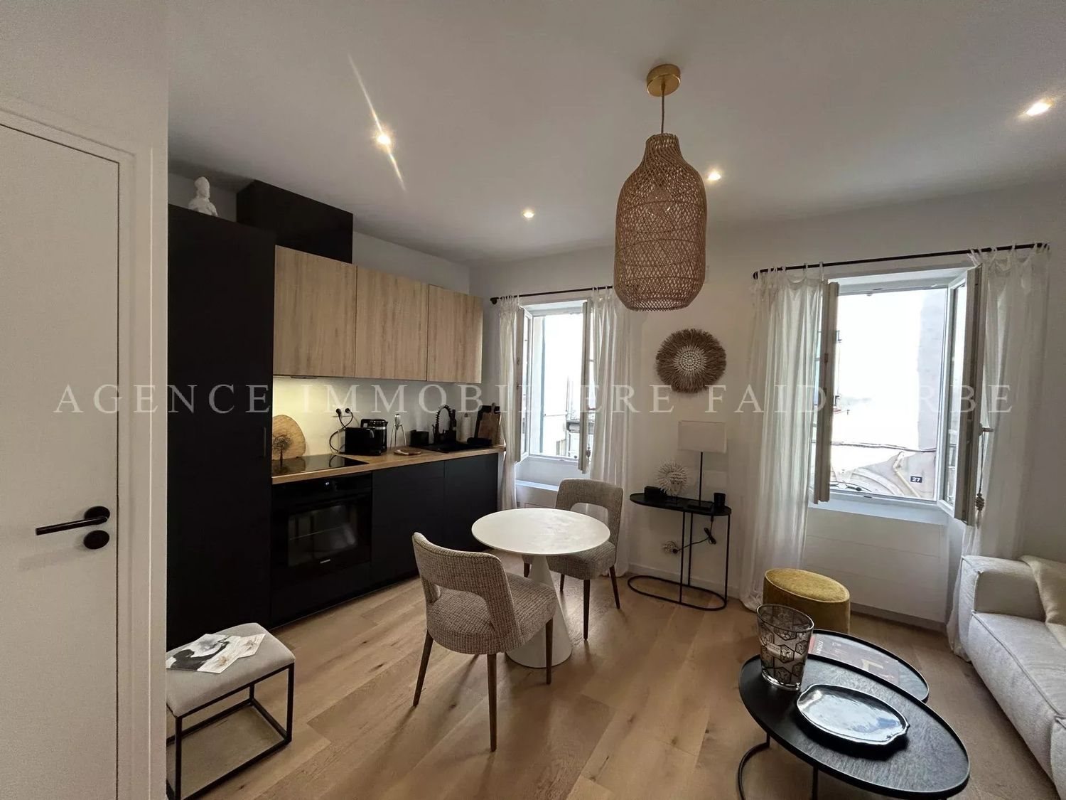 Appartement à louer, 11m², Saint-Tropez