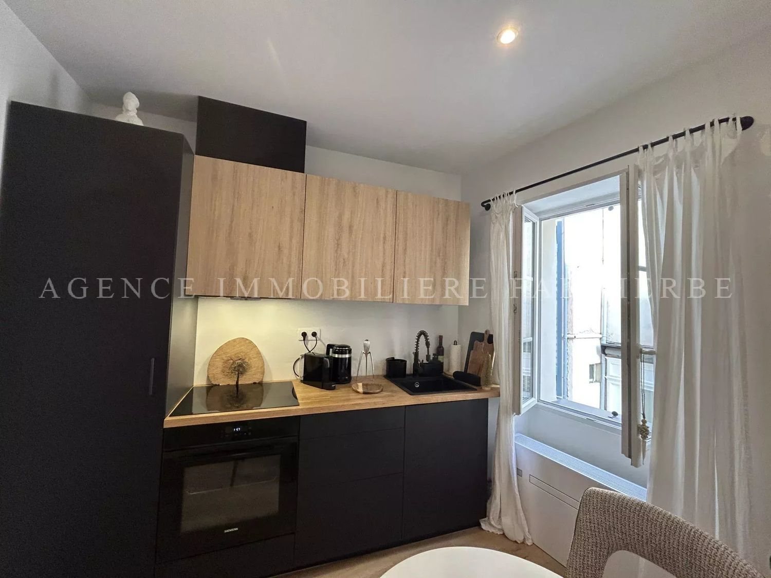 Appartement à louer, 11m², Saint-Tropez