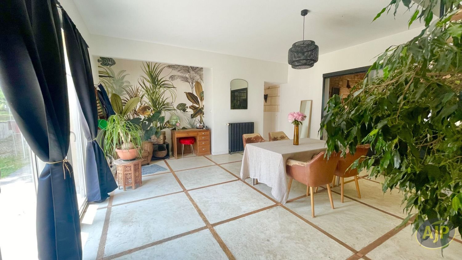 Maison à vendre, 244m², Villegouge