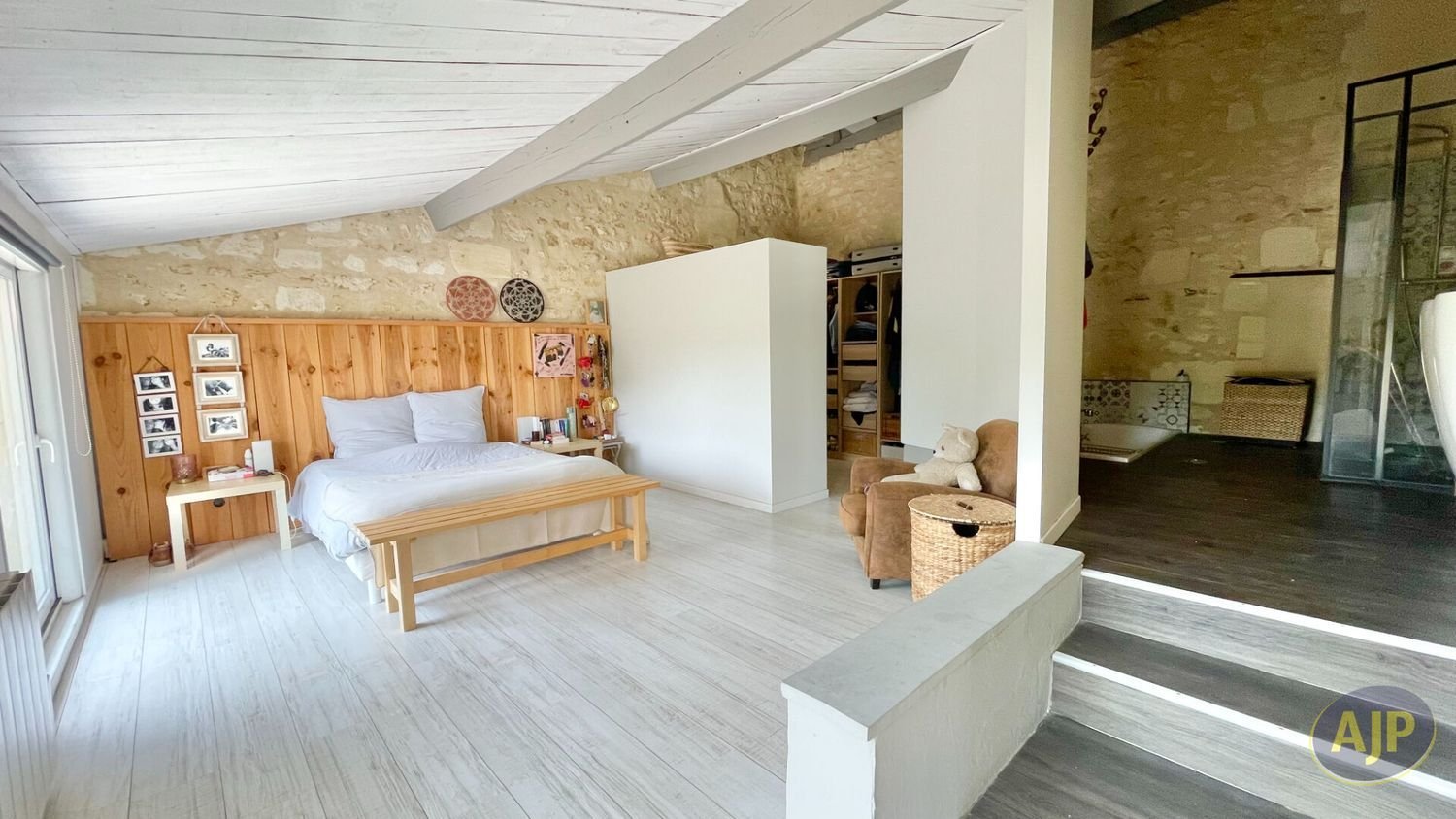 Maison à vendre, 244m², Villegouge