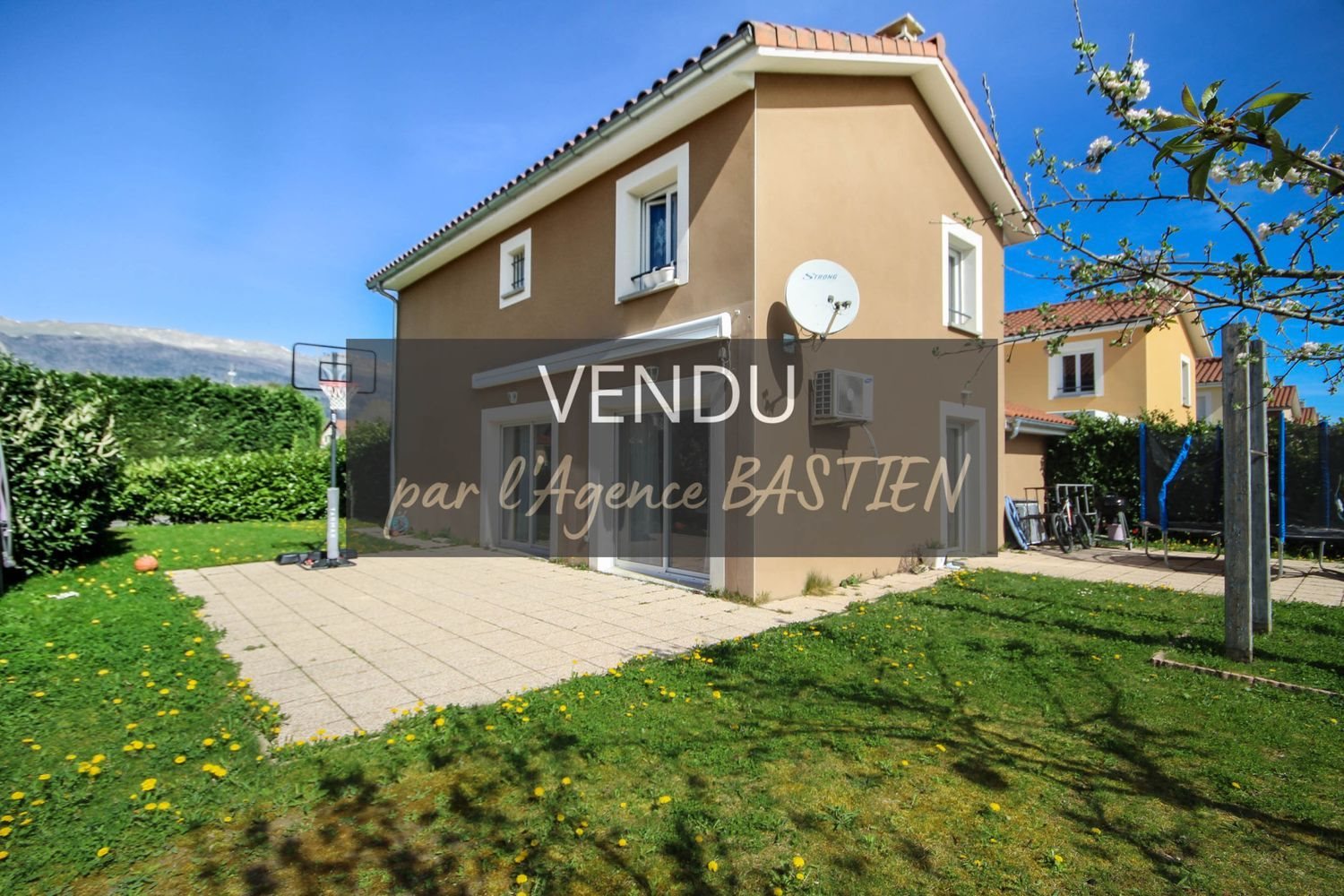 Maison à vendre, 110m², Saint-Genis-Pouilly