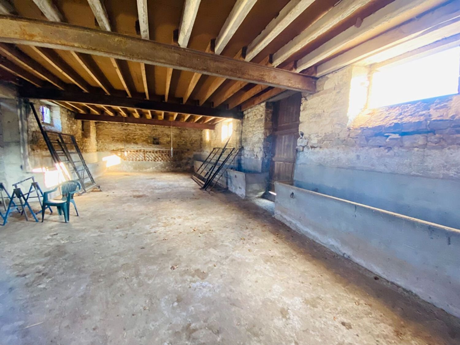Maison à vendre, 400m², Bains-sur-Oust