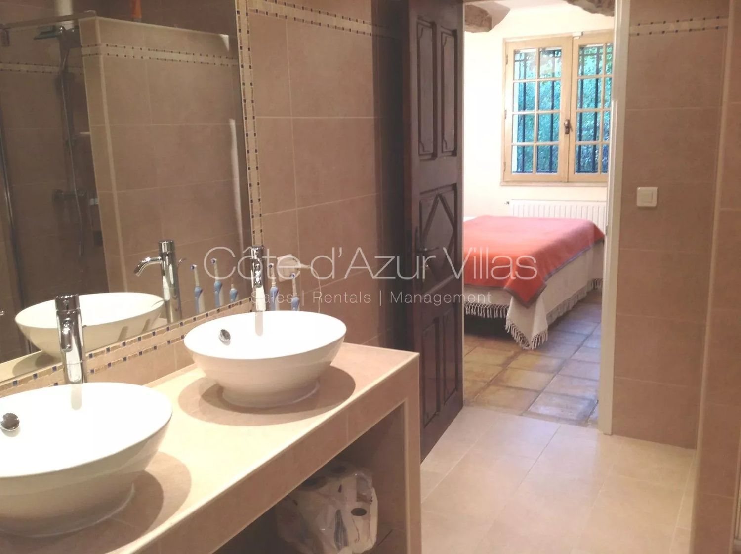 Maison à louer, 230m², Valbonne