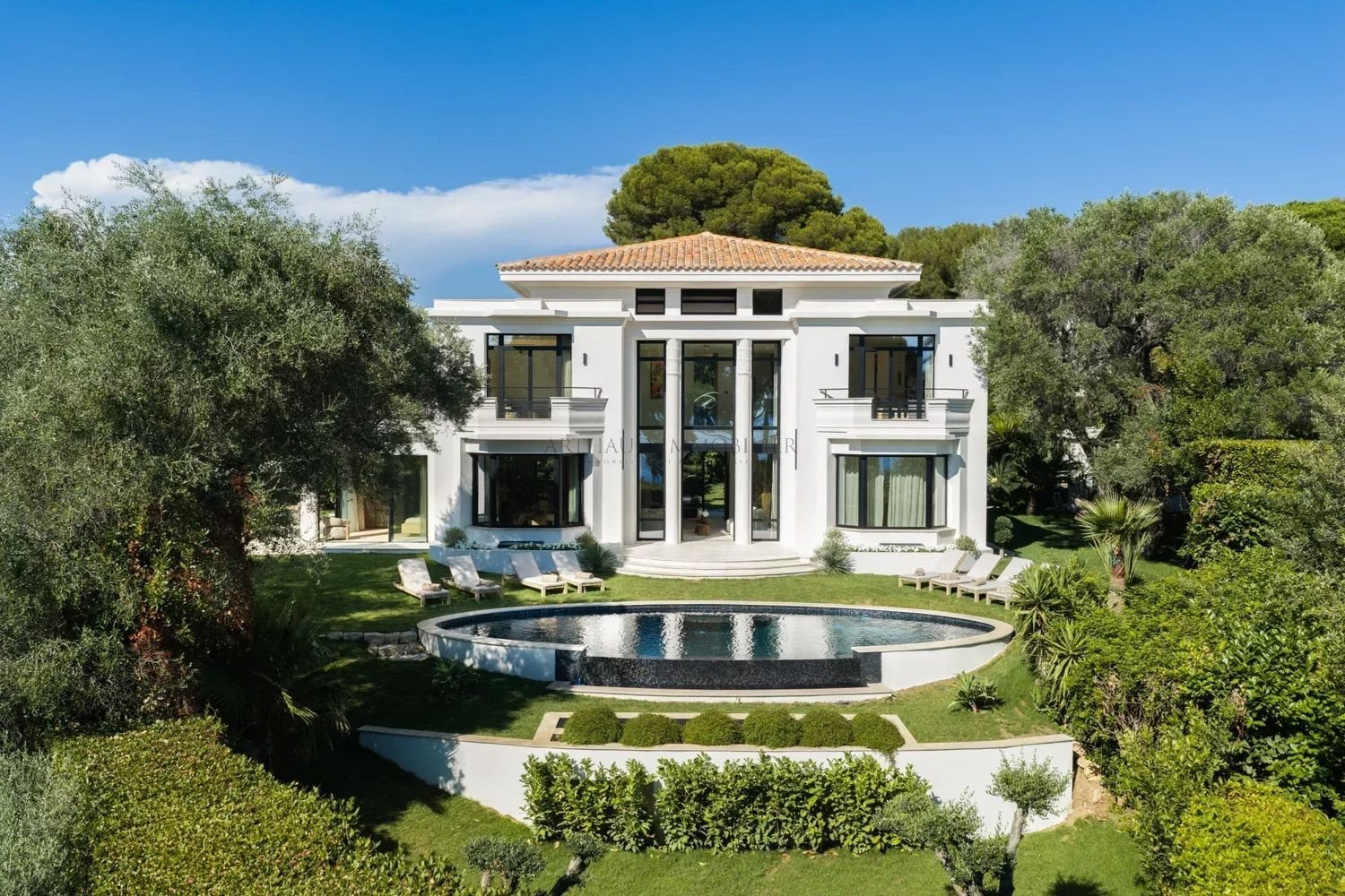 Maison à louer, 390m², Antibes