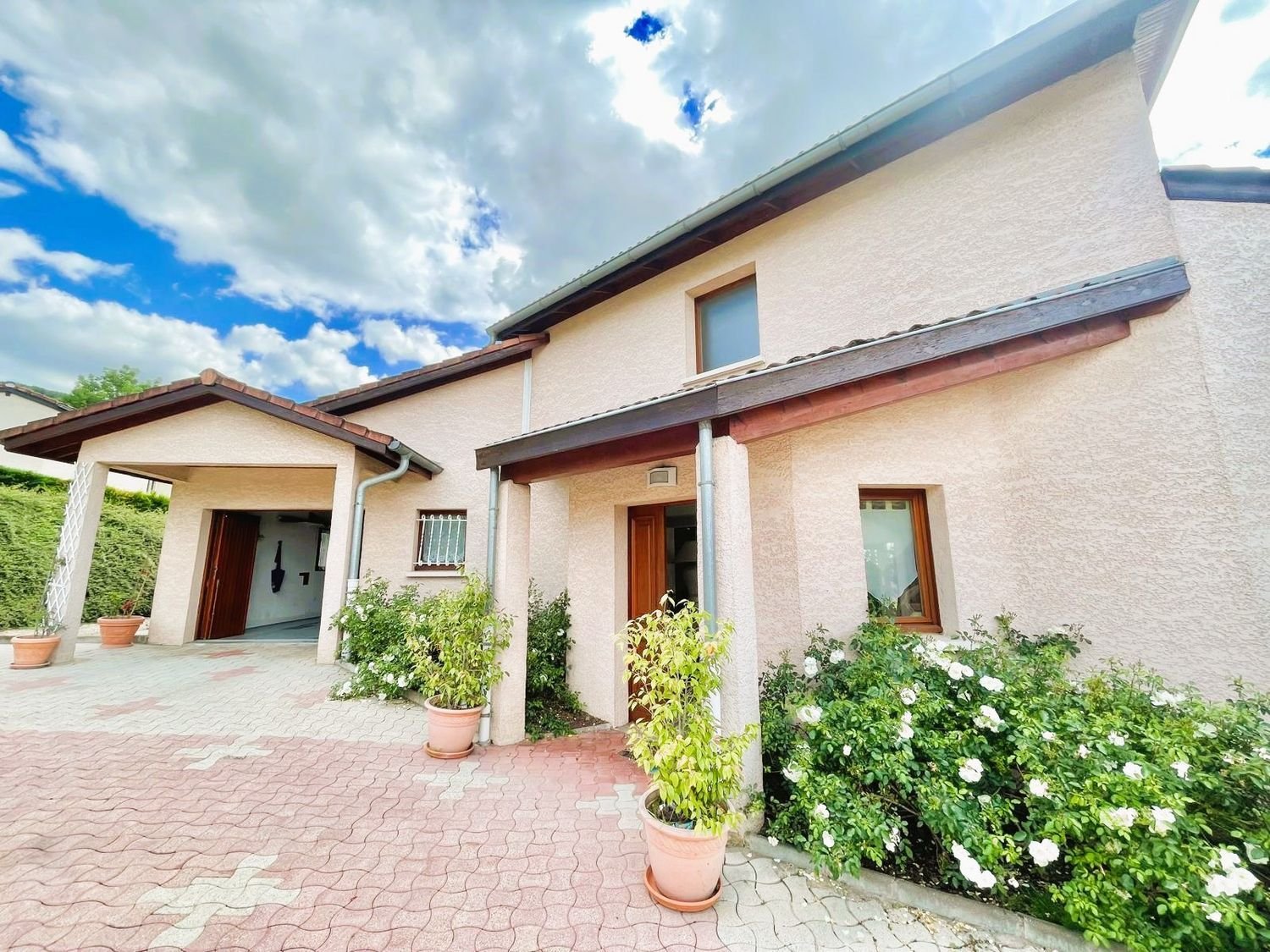 Maison à vendre, 218m², Saint-Pierre-la-Palud