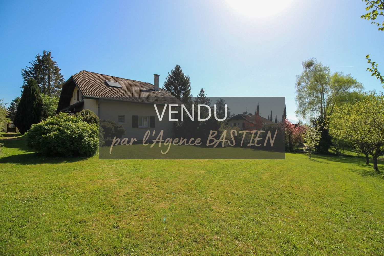 Maison à vendre, 121m², Cessy