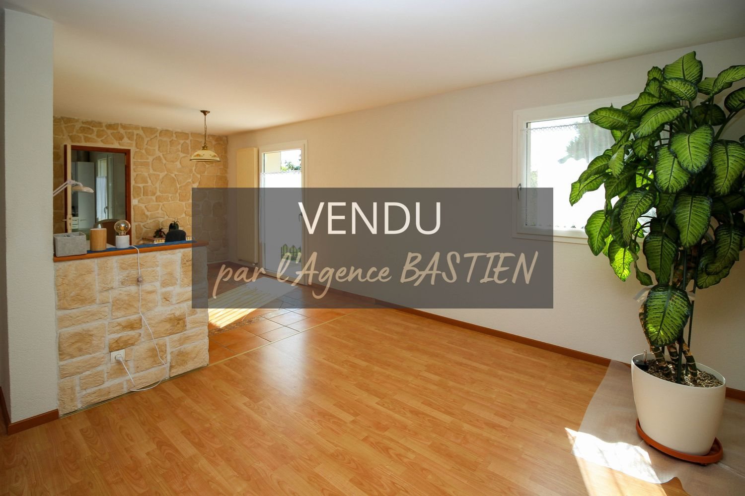 Maison à vendre, 121m², Cessy