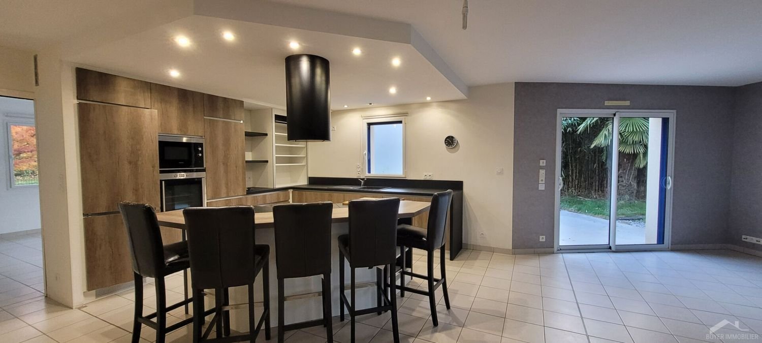 Maison à vendre, 195m², Vitré