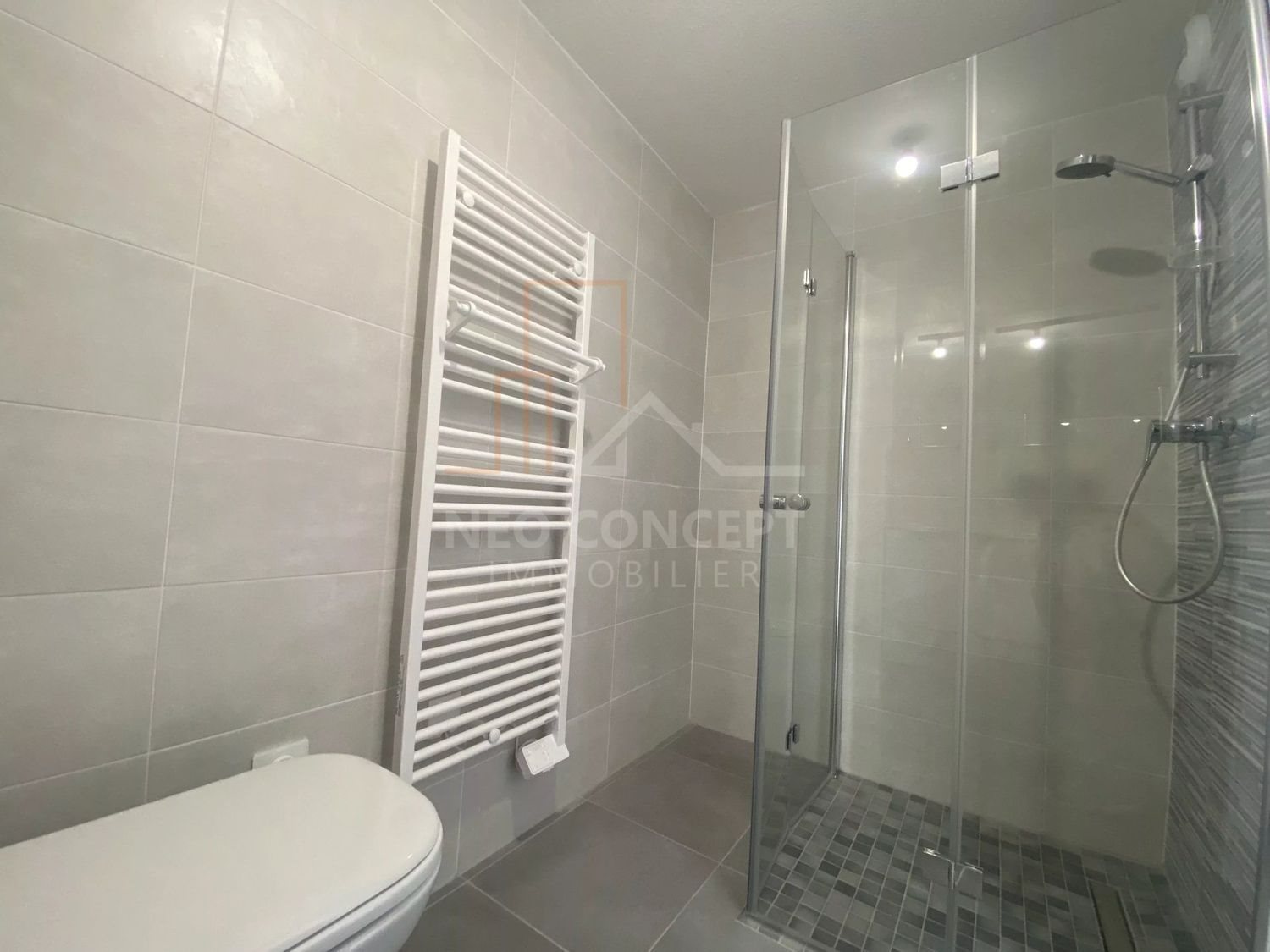 Appartement à louer, 43m², Seebach