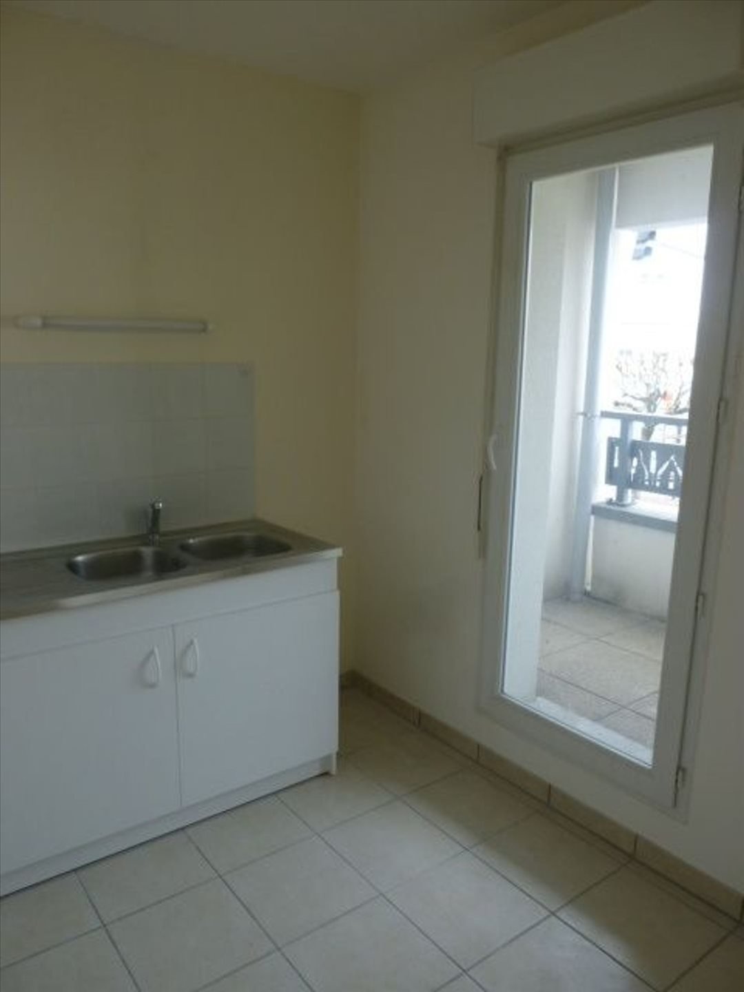 Appartement à louer, 50m², Saintes