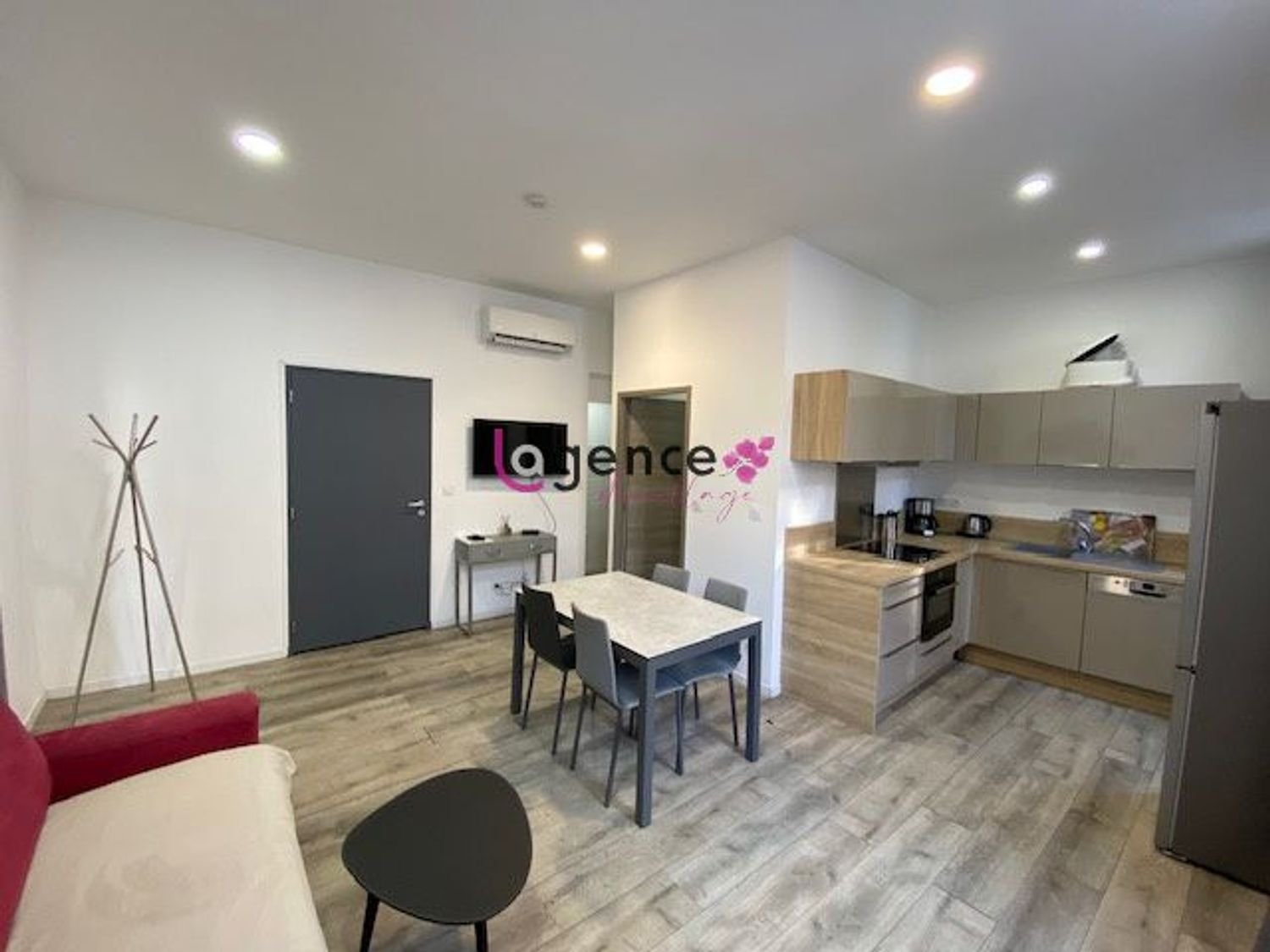 Appartement à louer, 42m², Hyères