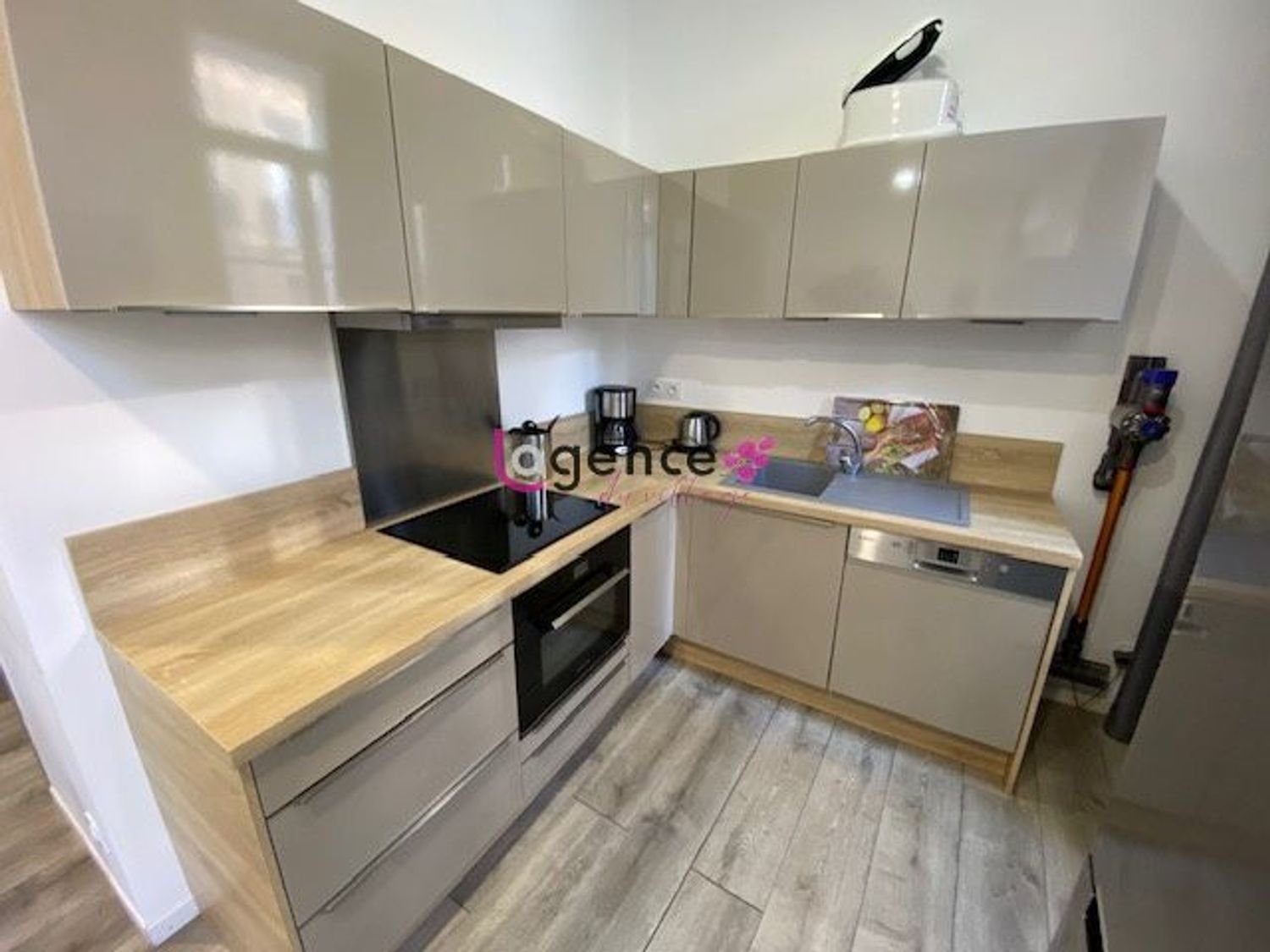 Appartement à louer, 42m², Hyères